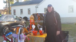 2016-trunk-or-treat-14